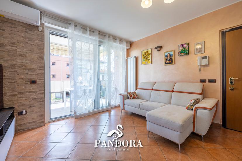 Appartamento in Via Nilde Iotti 4, Cardano al Campo — foto 3 di 5