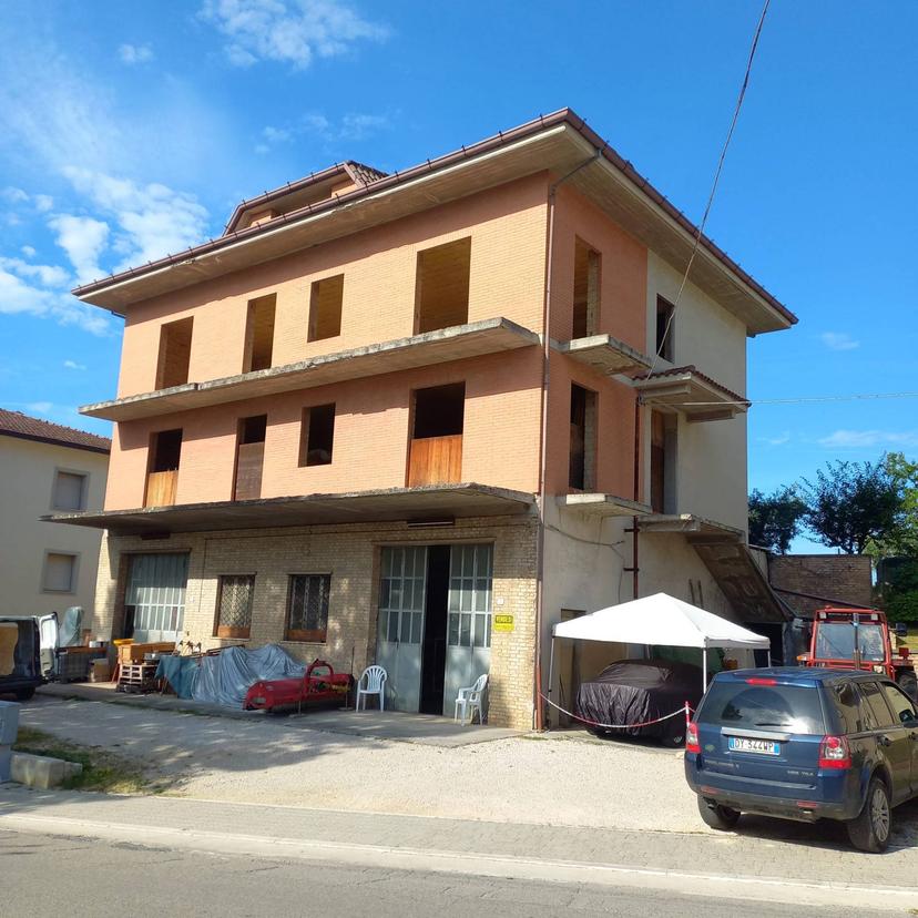 Casa indipendente in Via Giueseppe Verdi 7/9, Falerone — foto 2 di 5
