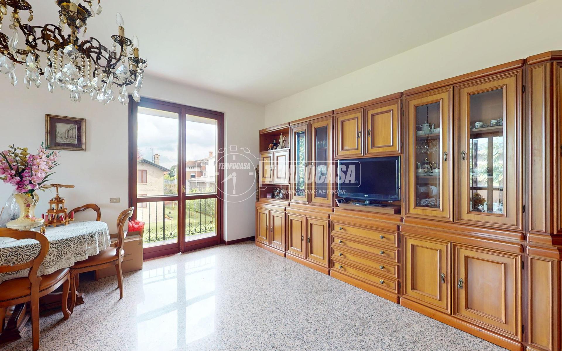 Villa in Via Custoza 37, Carate Brianza