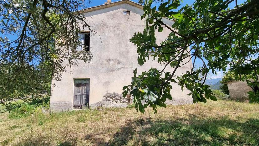 Rustico in Collepietro, Torri in Sabina — foto 2 di 5