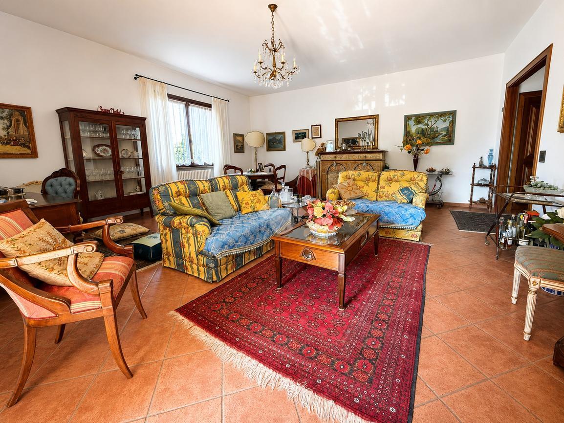 Villa in Via del Quattro 20, Forlì
