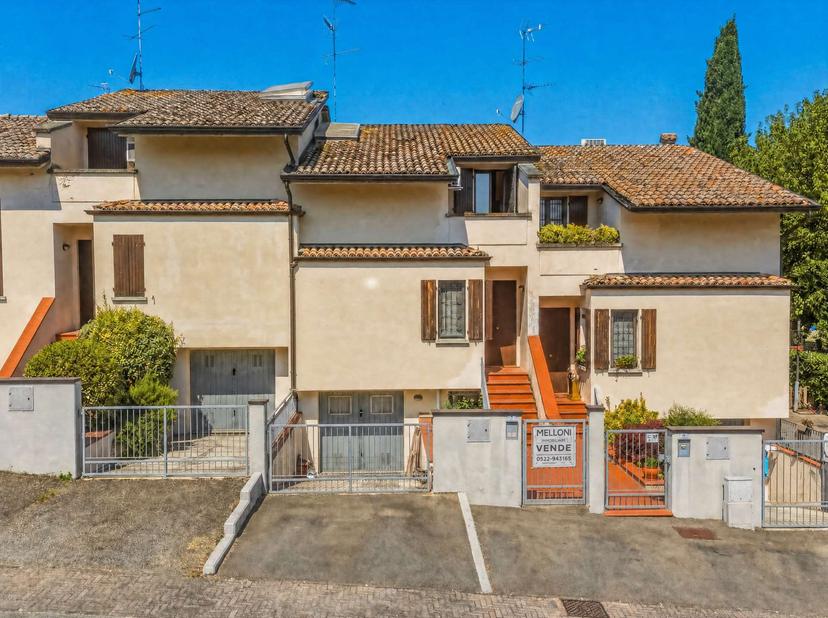 Villa a schiera in Carso 4/1, Quattro Castella — foto 4 di 5