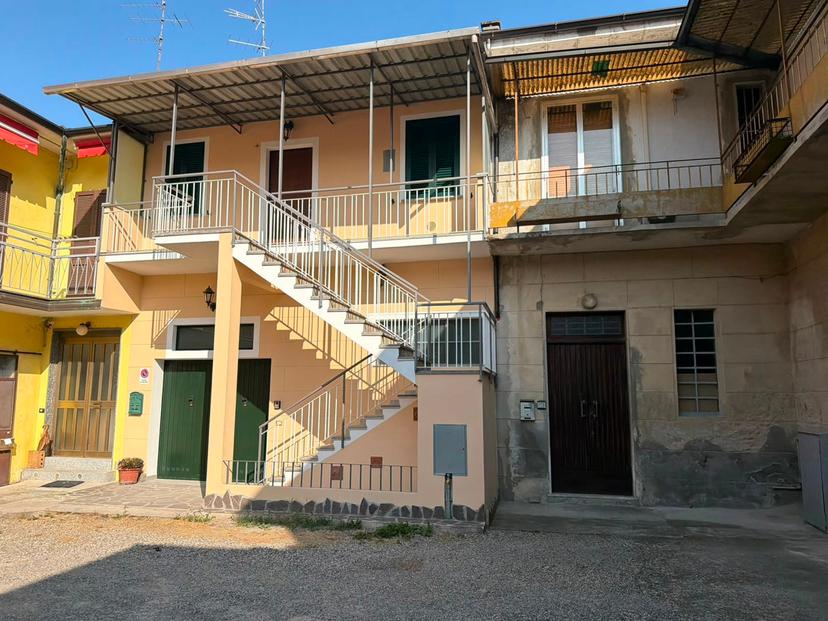 Terratetto plurifamiliare in Emilia  300, Broni — foto 5 di 5