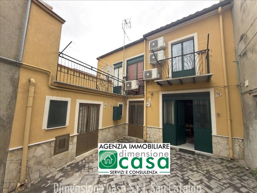 Casa indipendente in Via Catania 50, San Cataldo — foto 2 di 5