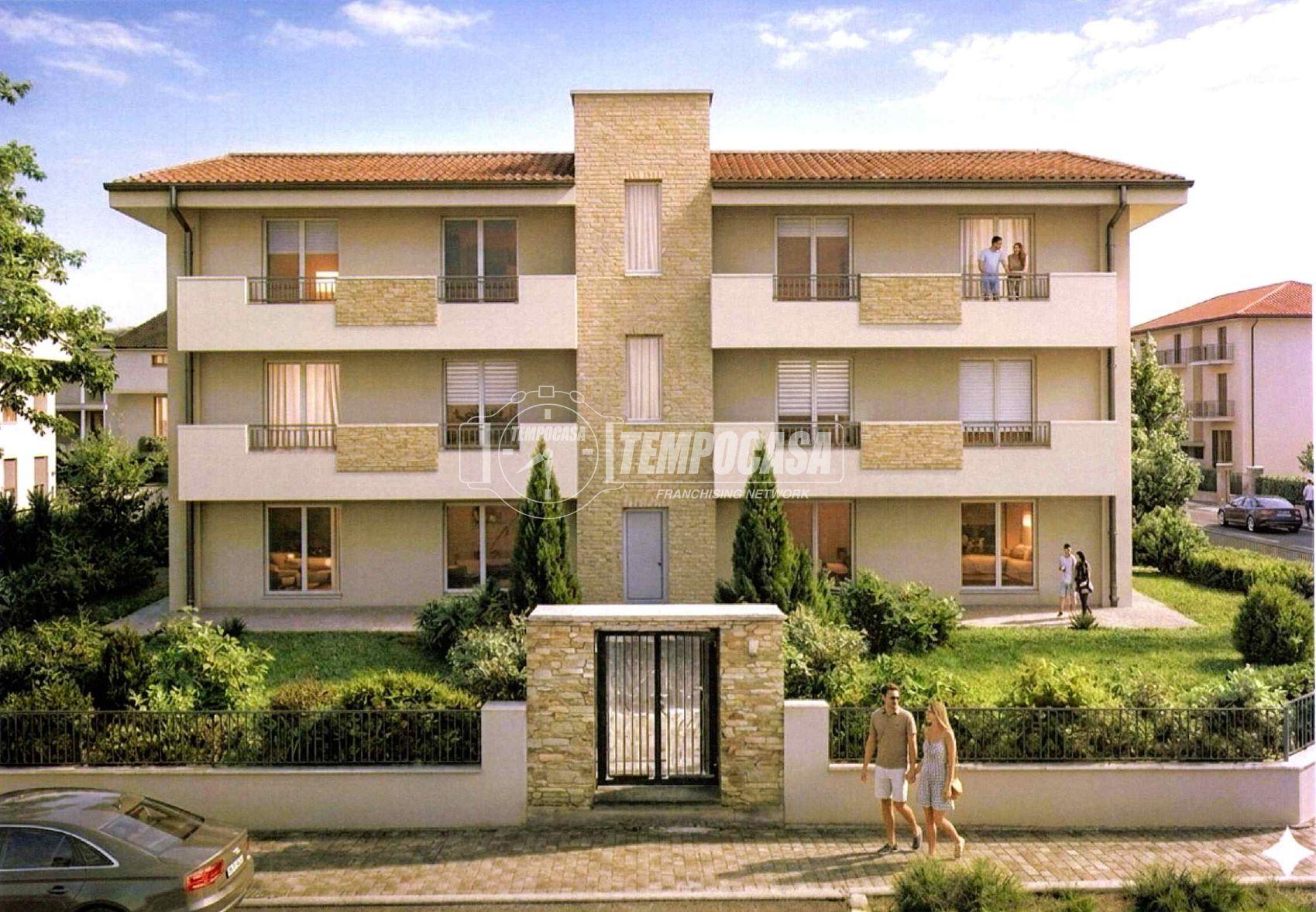 Trilocale in Via Vincenzo Monti 21, Arluno
