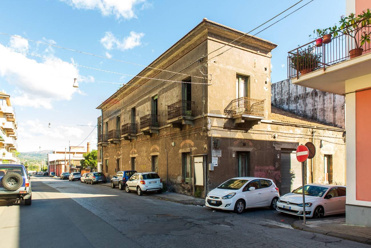 Casa indipendente, Riposto