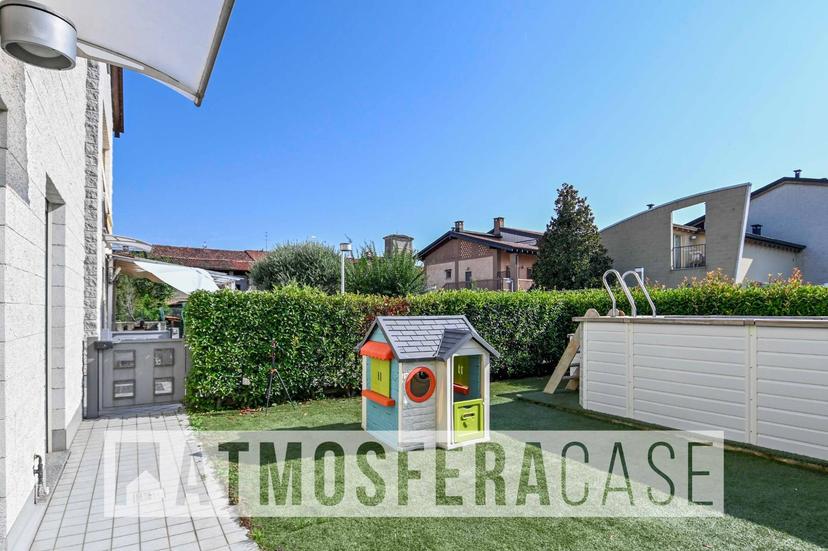 Trilocale in Via Parini 3, Castel Rozzone — foto 2 di 5