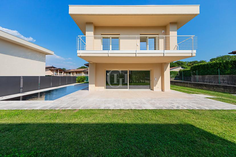 Villa unifamiliare in Via Repubblica 9, Manerba del Garda — foto 2 di 5