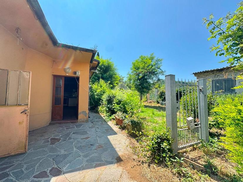 Casa indipendente in Via Baccheretana 207, Carmignano — foto 2 di 5