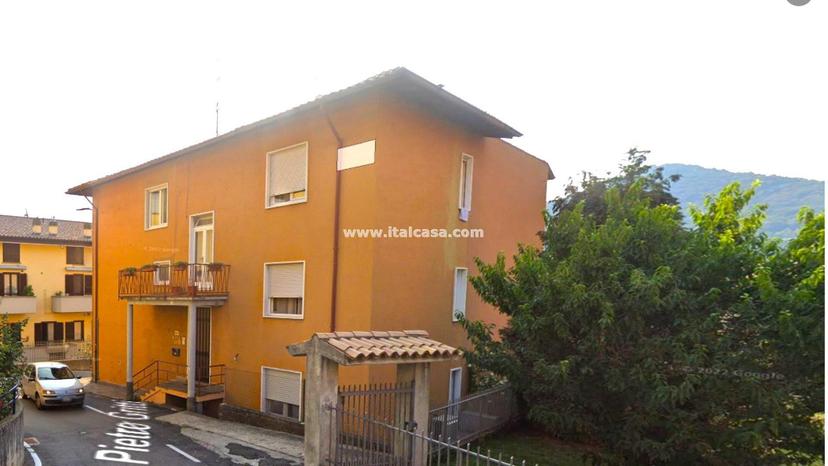 Quadrilocale in Via Pietro Gritti, Nembro — foto 2 di 5