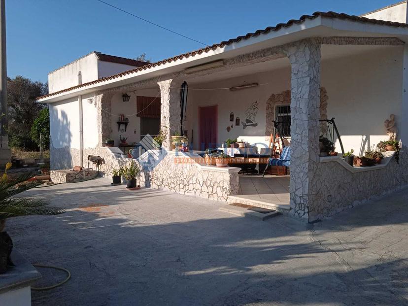 Villa in Via Foggia 28, Latiano — foto 4 di 5