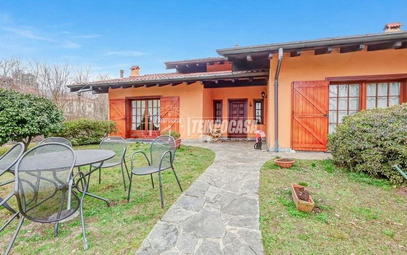 Casa indipendente in Via Cima Campagna, Comabbio — foto 2 di 5