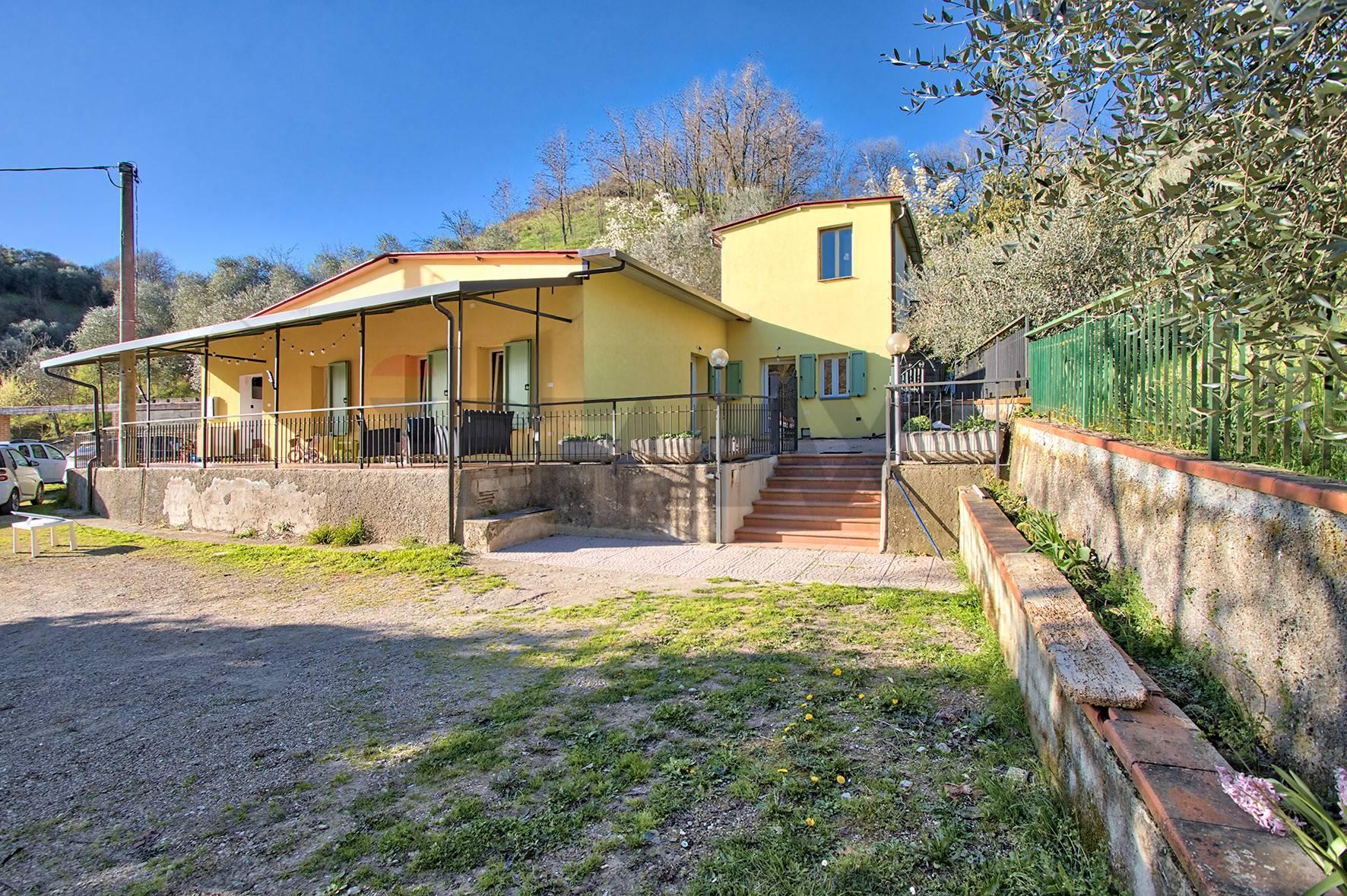 Villa, Terranuova Bracciolini