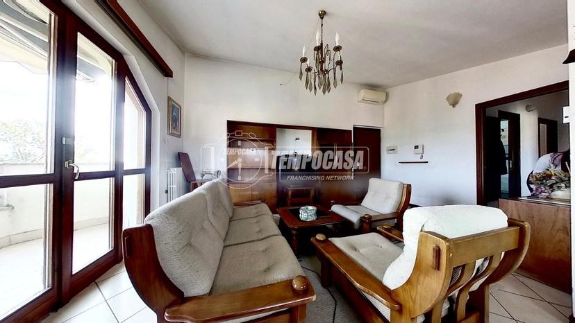 Trilocale in Via Cascina Rossa 11, Seveso