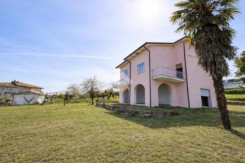Casa indipendente in Strada Sant'Antonio 2, Vasto — foto 5 di 5