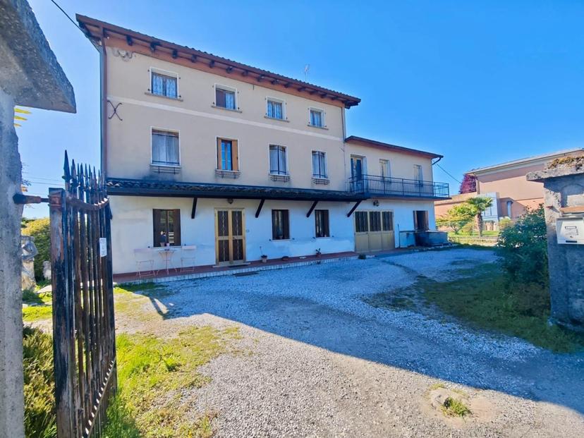 Villa unifamiliare, Cordovado — foto 2 di 5