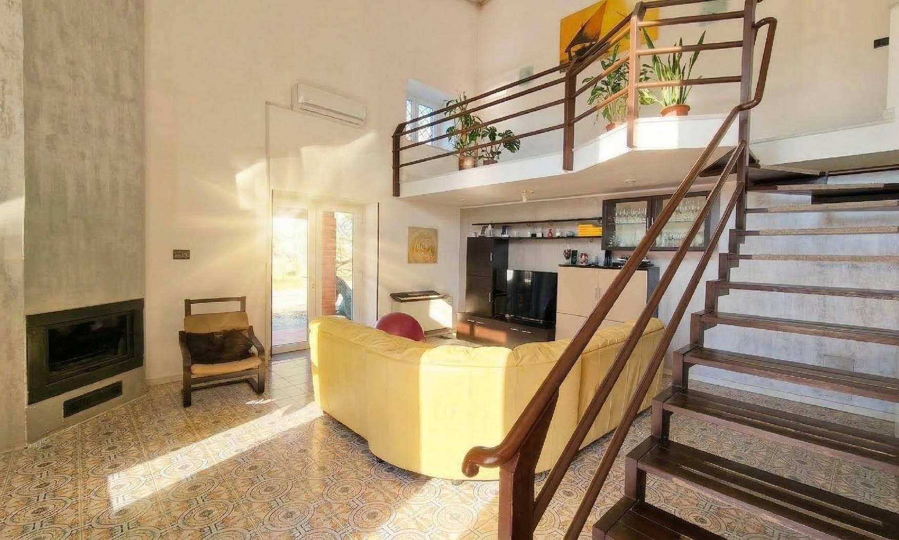 Villa in Via Lungo Argine, Castel Volturno