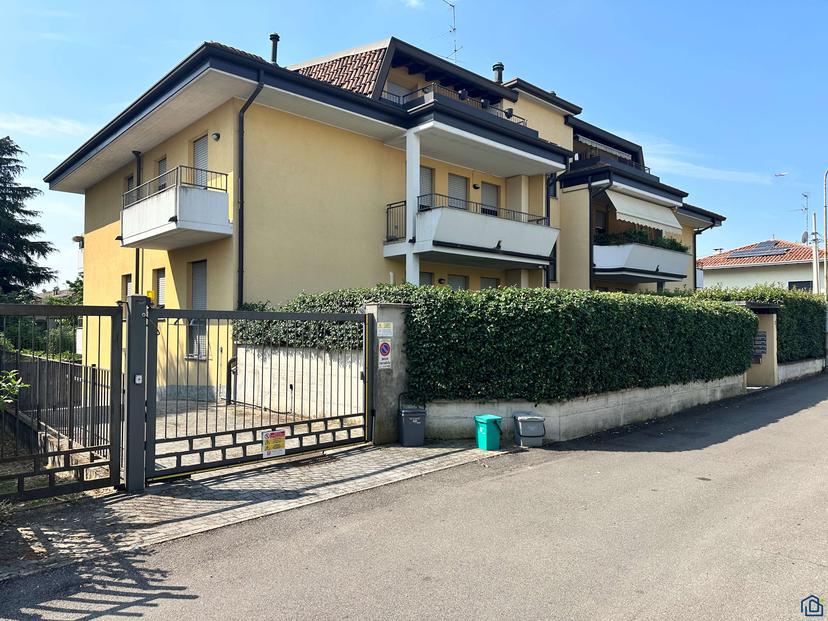 Bilocale in Via Asiago 2, Castano Primo — foto 5 di 5