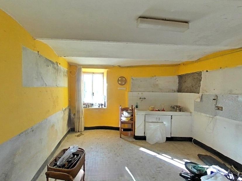 Appartamento in Via Piazzola Falcin 5, Sarzana