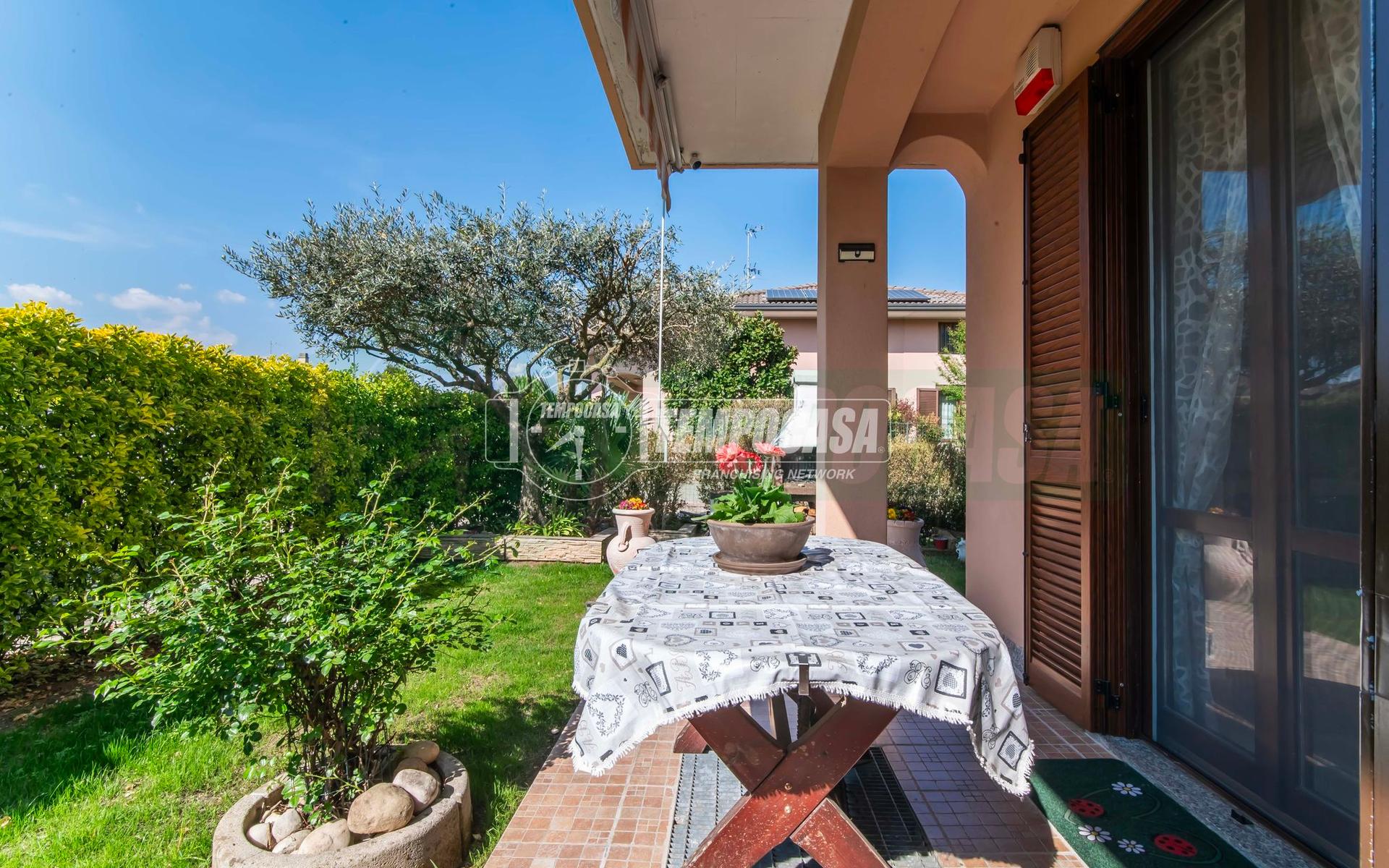 Quadrilocale in Via Falcone, Cislago