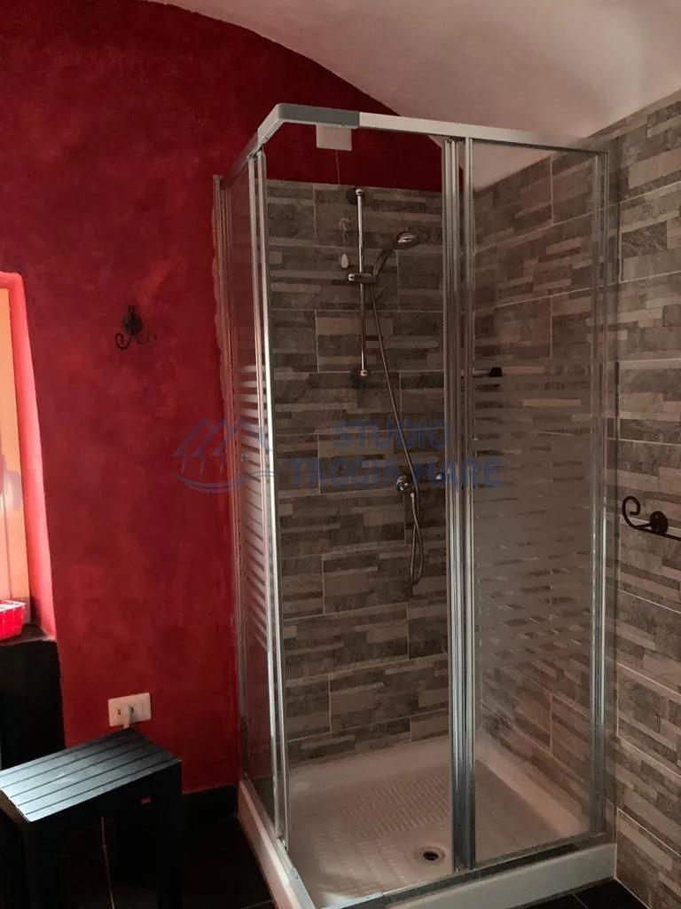 Rustico in Vicolo Scarea  1, Triora — foto 2 di 5