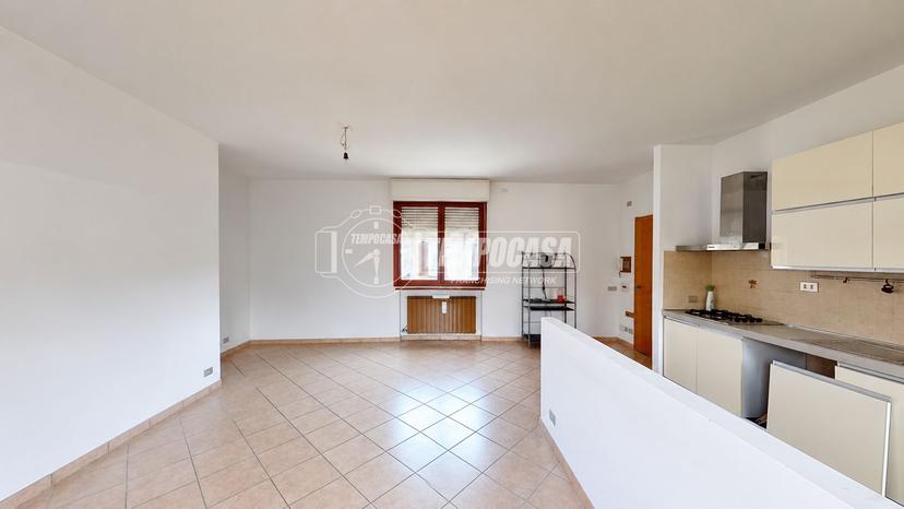 Trilocale in Via F. Gioia 2, Meda — foto 2 di 5