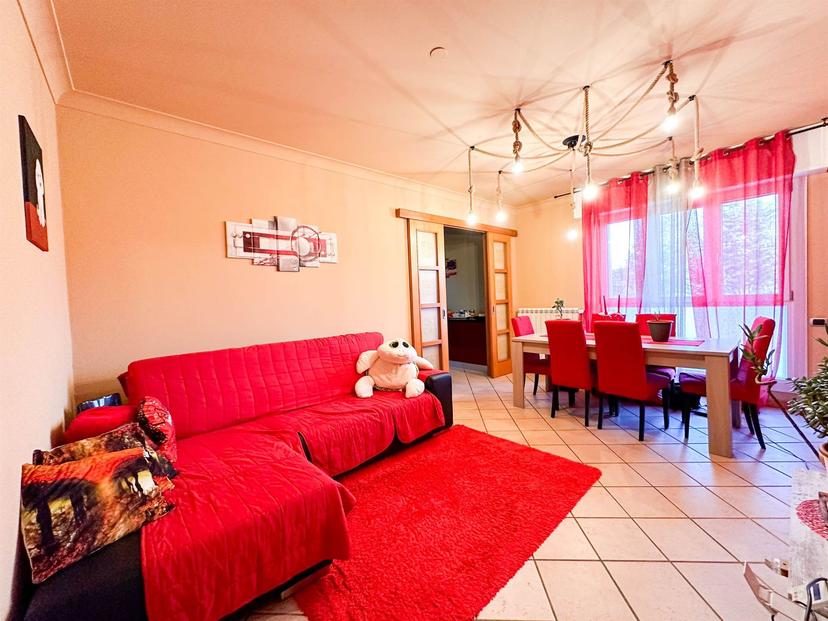 Appartamento in Via Papa Giovanni VIII, Desenzano del Garda — foto 2 di 5