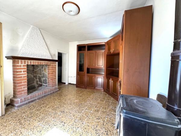 Villa in Via Luigi Einaudi 14, Godiasco Salice Terme — foto 3 di 5