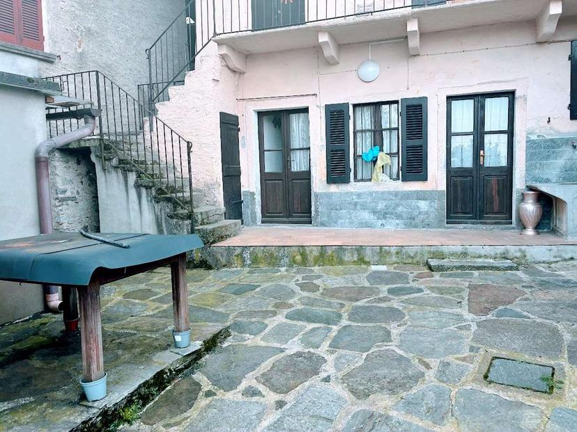 Casa indipendente in Crosetto 11, Casale Corte Cerro — foto 3 di 5