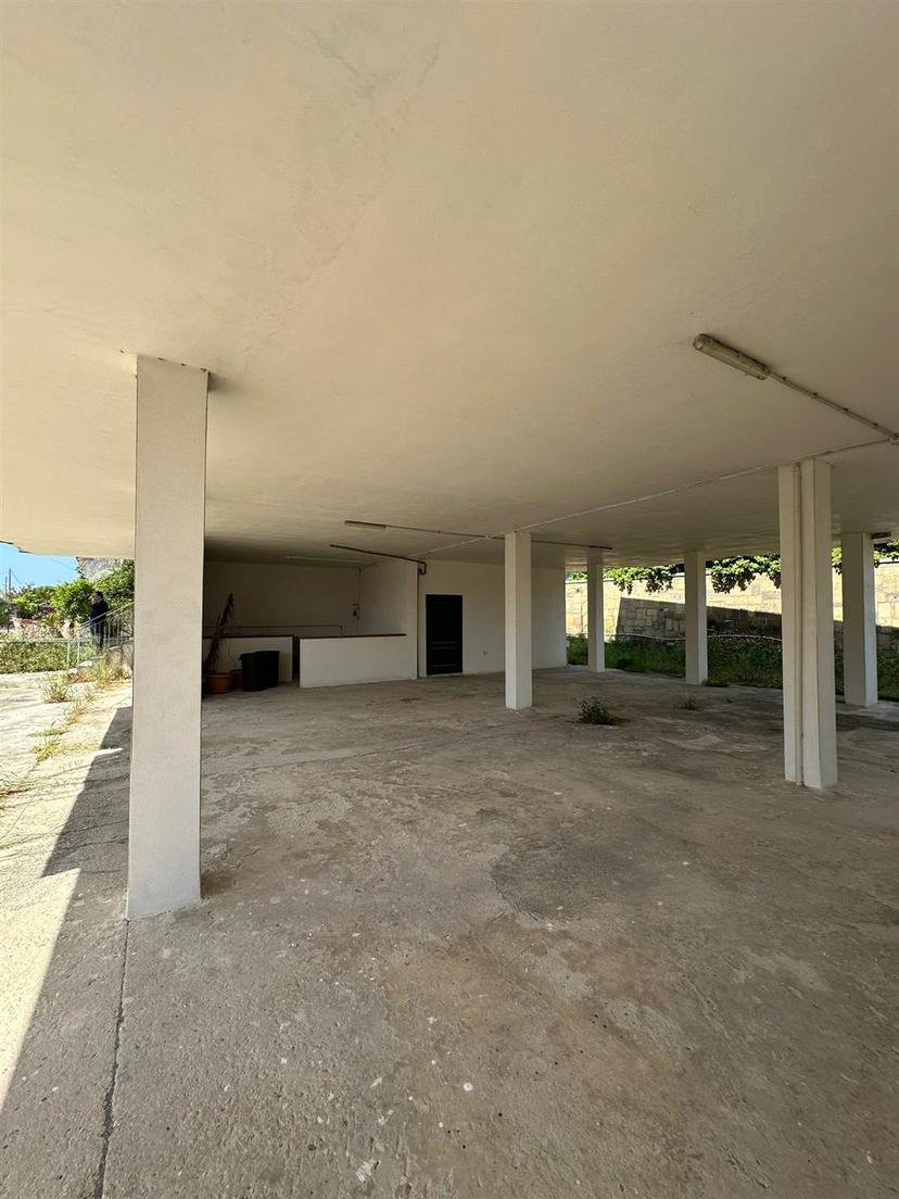 Villa, Castel Volturno — foto 4 di 5