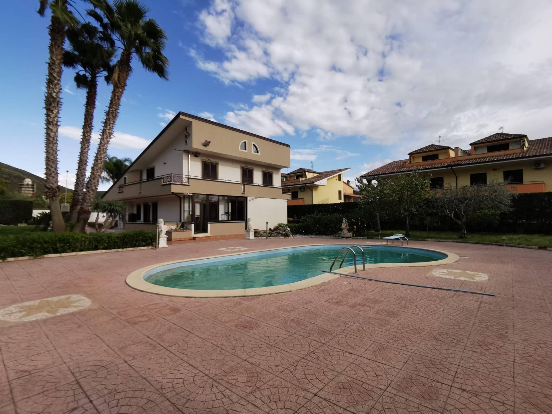Villa in Via Madonna degli Angeli 26, Bellona