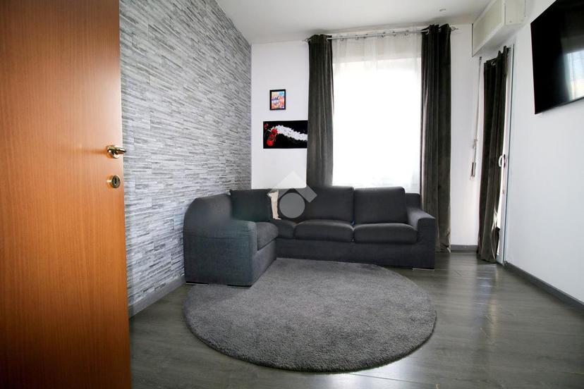 Bilocale in Via Sant'Alessandro 261, Caronno Pertusella — foto 5 di 5