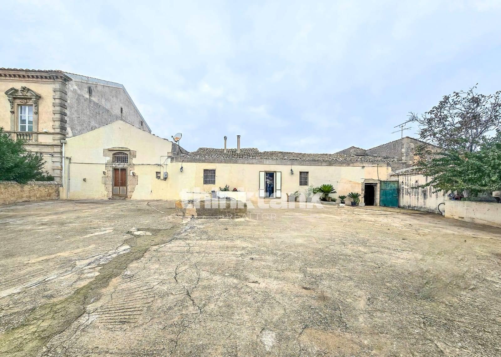 Rustico in Ss514, Ragusa