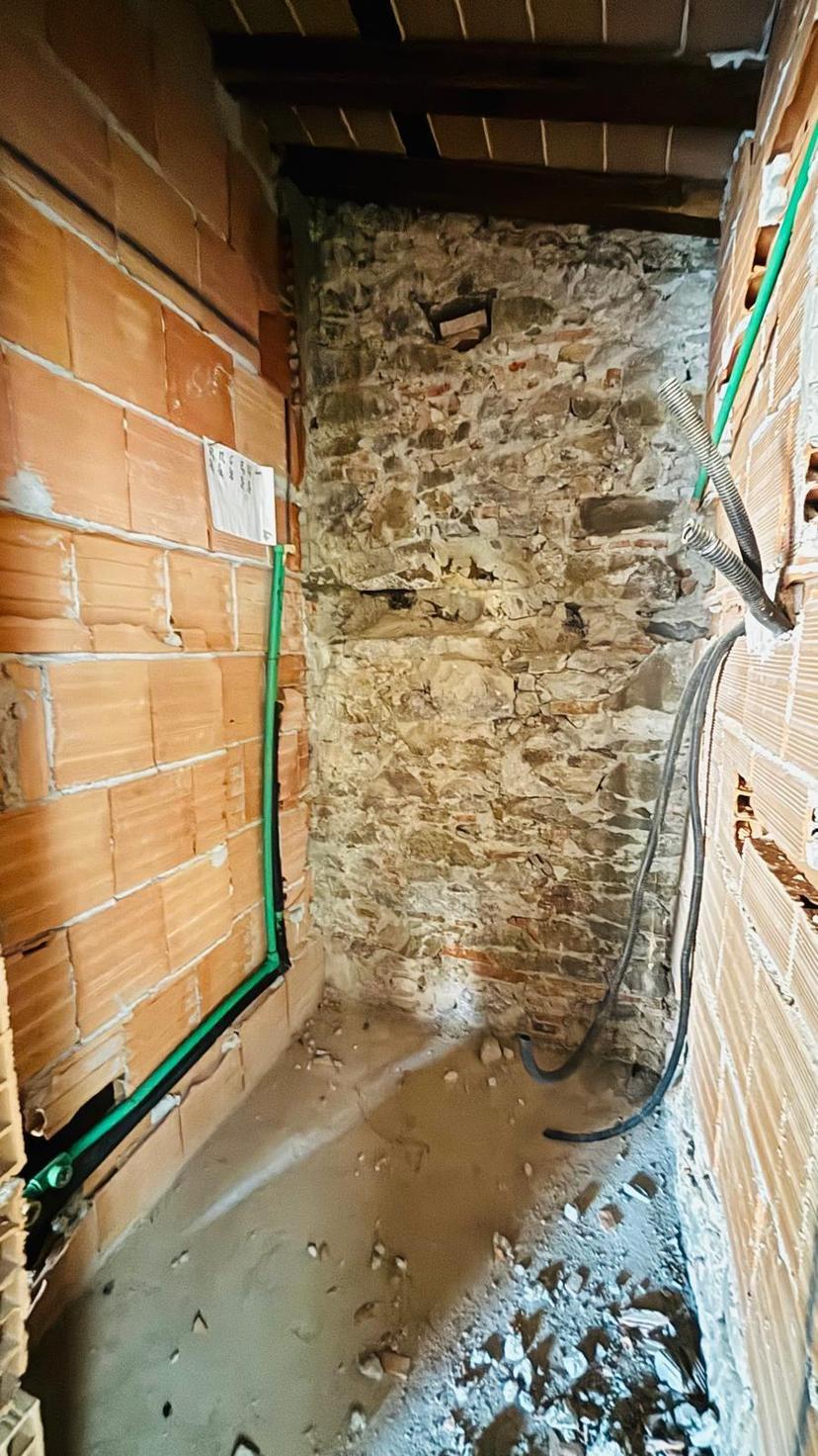 Porzione di casa in I S. Stefano di Moriano 55100, Lucca