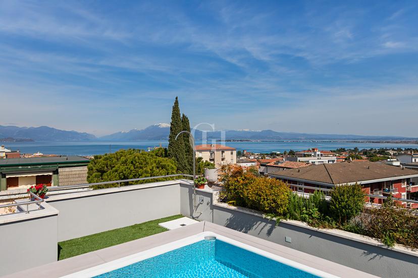 Attico, Desenzano del Garda — foto 2 di 5