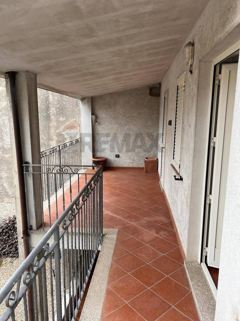 Quadrilocale in Loc. Bassacutena - Via Nazionale 18, Tempio Pausania — foto 2 di 5