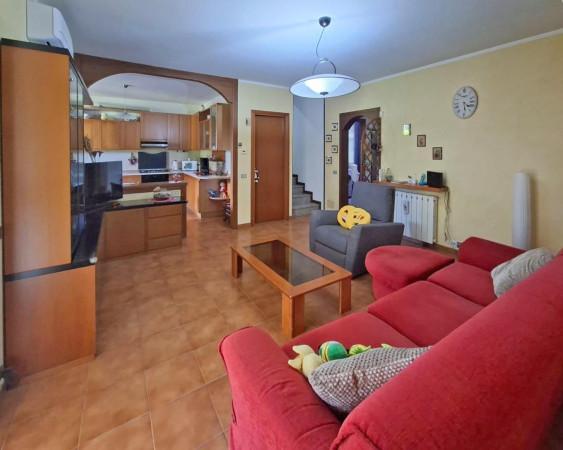 Villa a schiera, Comabbio — foto 3 di 5