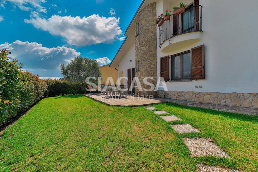 Villa in Via Belvedere 39, Bernareggio — foto 3 di 5