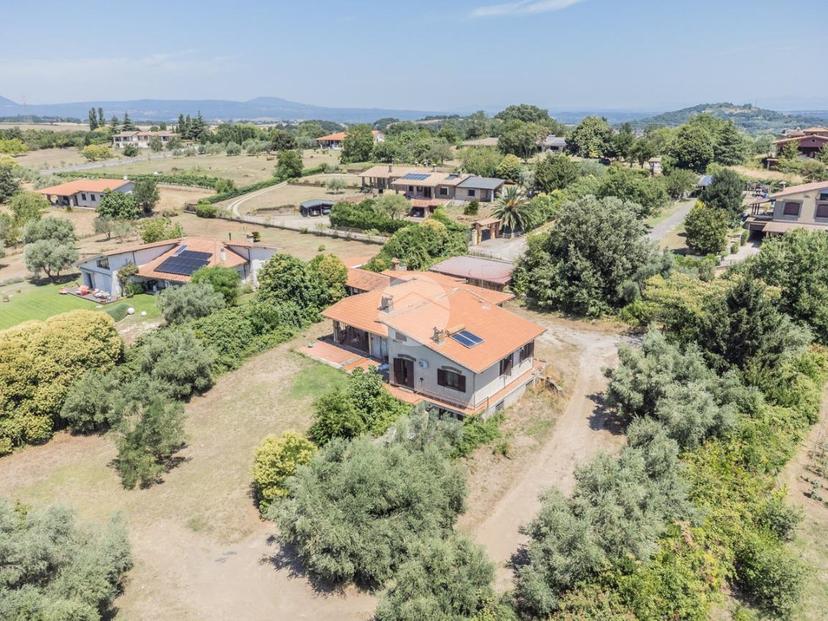 Villa in Via F.Butteri 5, Monterosi — foto 2 di 5