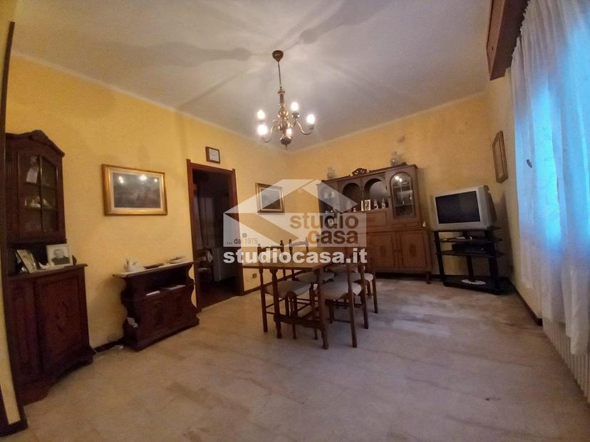 Trilocale in Via Barzoni, Palazzo Pignano — foto 5 di 5
