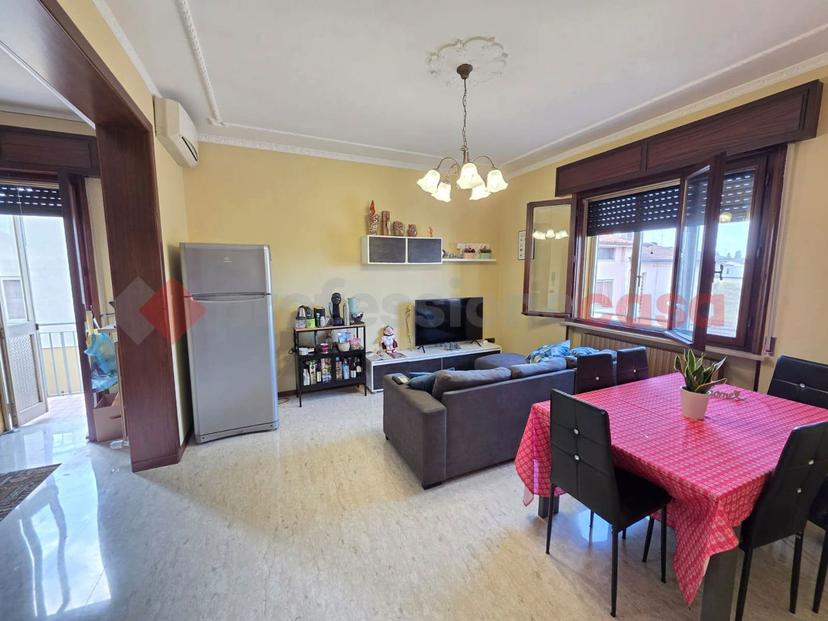 Villa bifamiliare in Via Fratelli Bandiera , Gazzo Veronese — foto 4 di 5