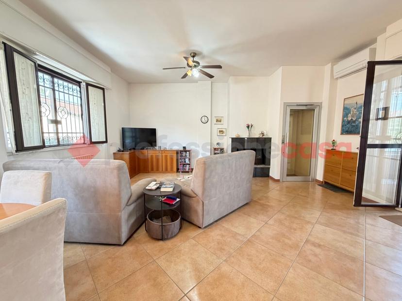 Villa in Via Privata Baggio 19, Cesano Boscone — foto 3 di 5