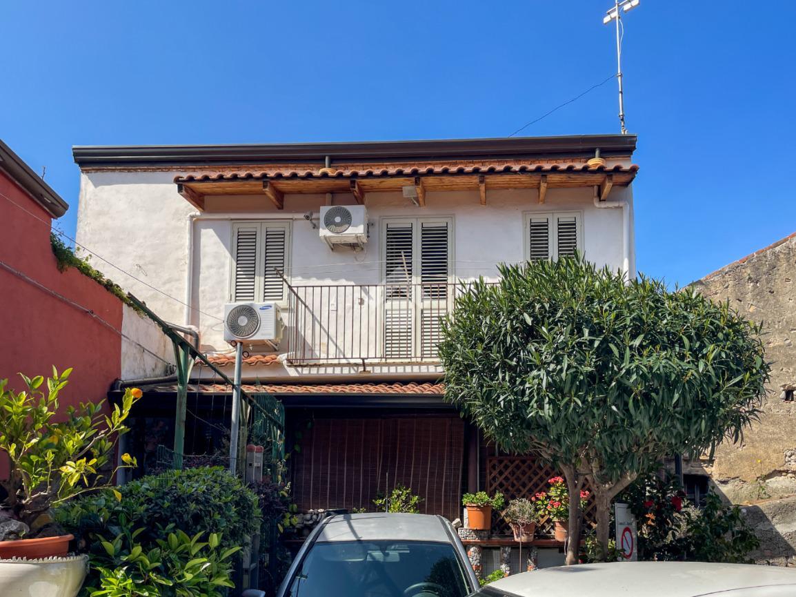 Casa indipendente in Via Mascagni 19, San Filippo del Mela