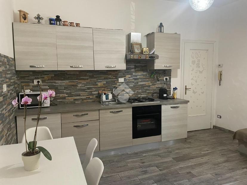 Trilocale in Via Garibaldi 24, Cardano al Campo — foto 2 di 5
