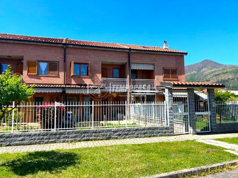 Villa a schiera in Via Italia 30, La Cassa — foto 3 di 5