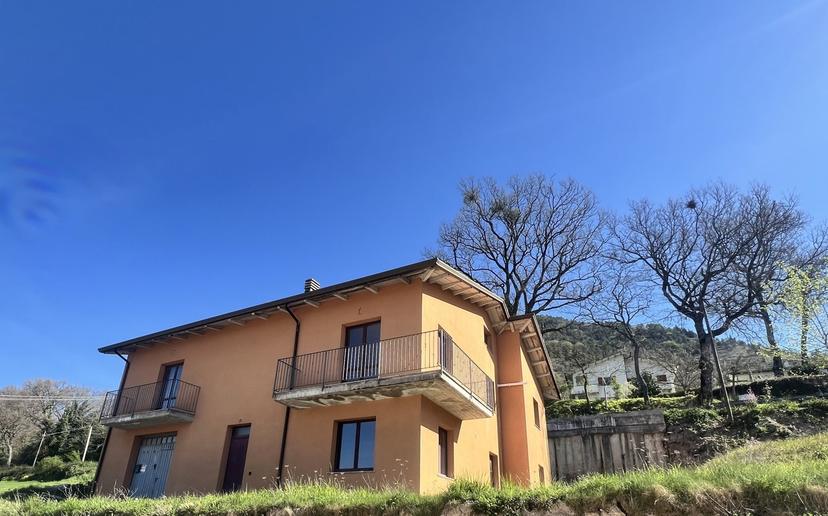 Casa indipendente in Località Pierlocca 19, Costacciaro — foto 3 di 5