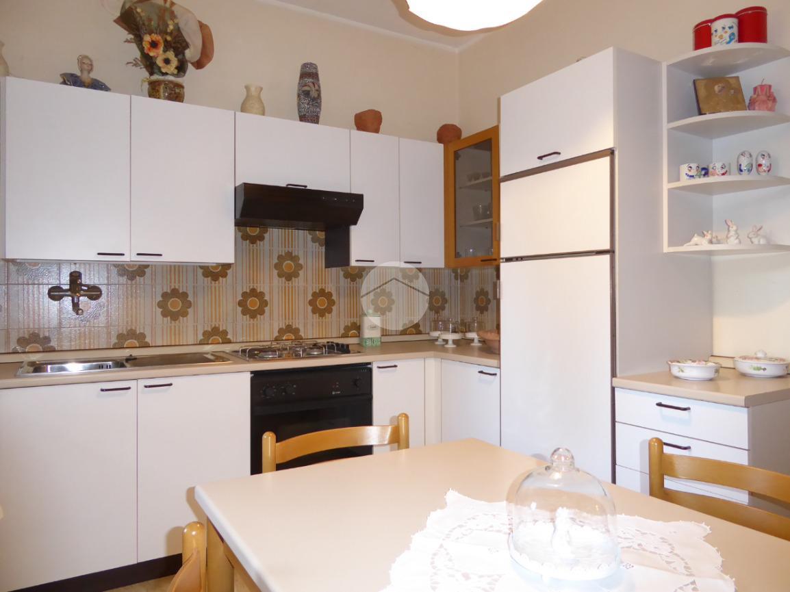 Villa in Via Marconi 17, Pieve Porto Morone