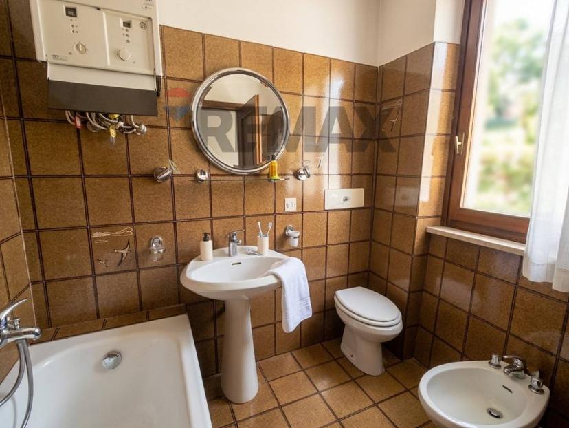 Casa indipendente in Via Roma 34, Losine