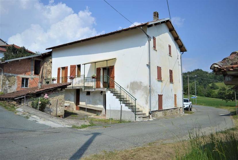 Casa indipendente in Loc. Valla, Pareto — foto 2 di 5