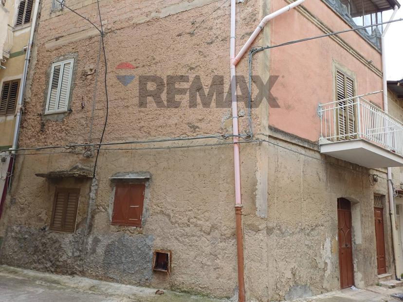 Casa indipendente in Quintino Sella 12, Favara — foto 3 di 5